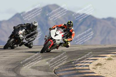 media/Nov-16-2025-Race Pace (Sun) [[8c5fa54630]]/Verified Riders/8-Turn 12 (120pm)/